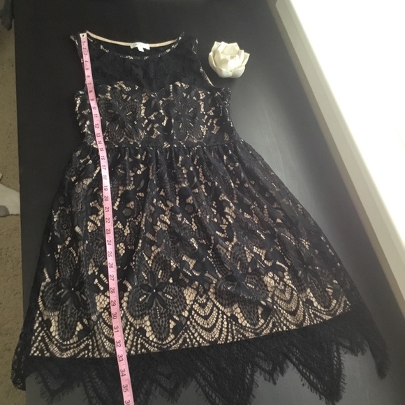 Love Fire black lace dress - Picture 5 of 8